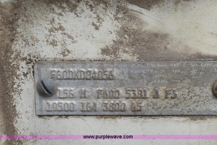 image for item H5125 1968 Ford F600 dump truck