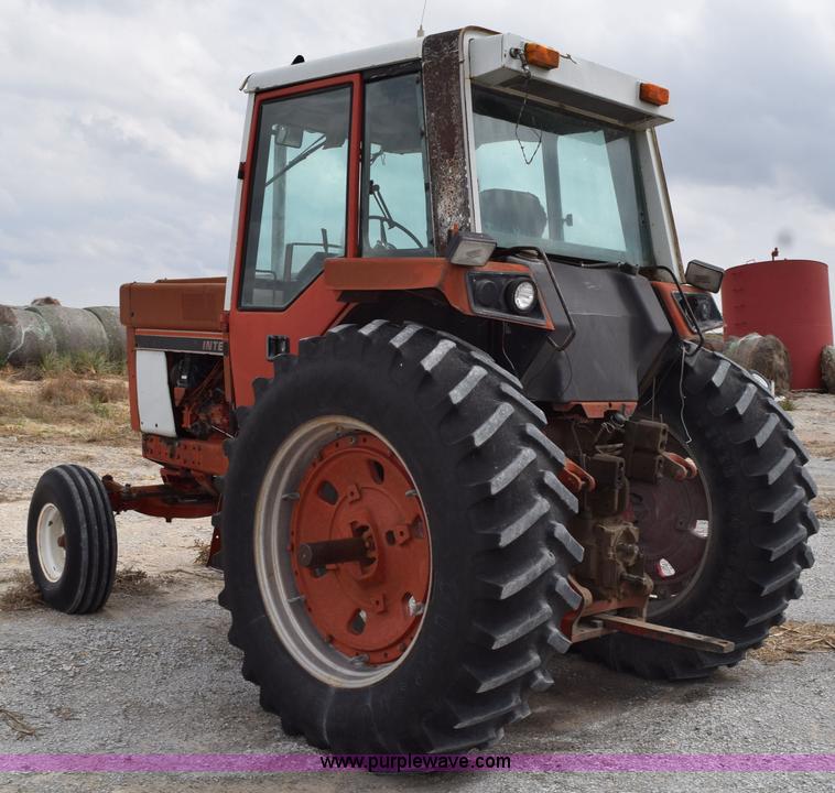 image for item H5126 International 1086 tractor