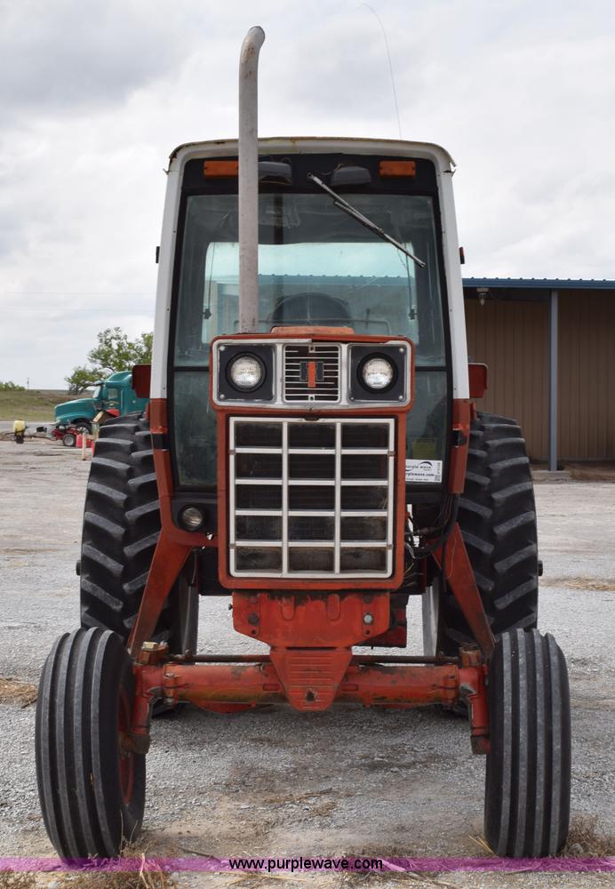 image for item H5126 International 1086 tractor