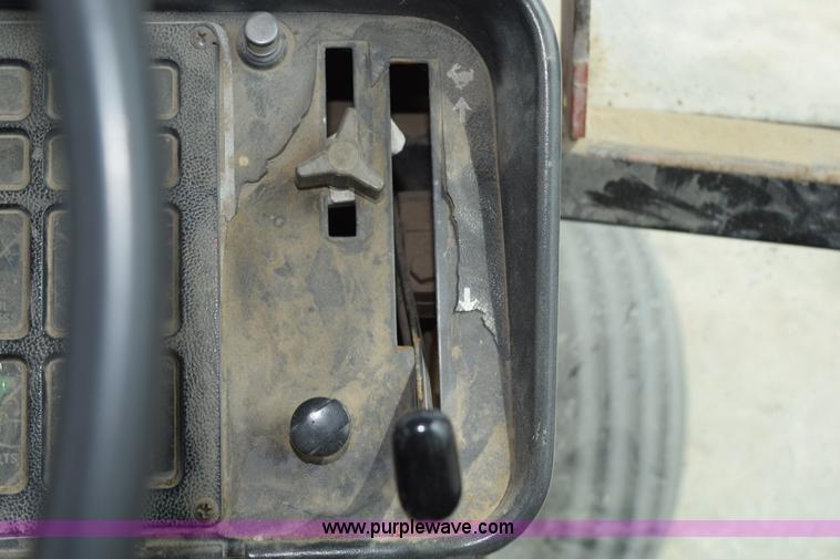 image for item H5126 International 1086 tractor