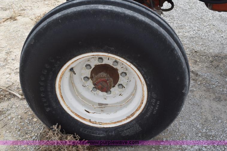 image for item H5126 International 1086 tractor