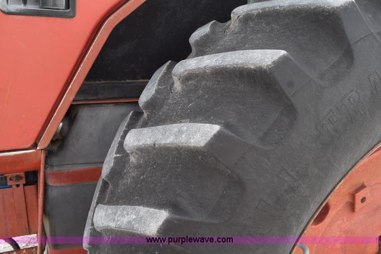 image for item H5126 International 1086 tractor