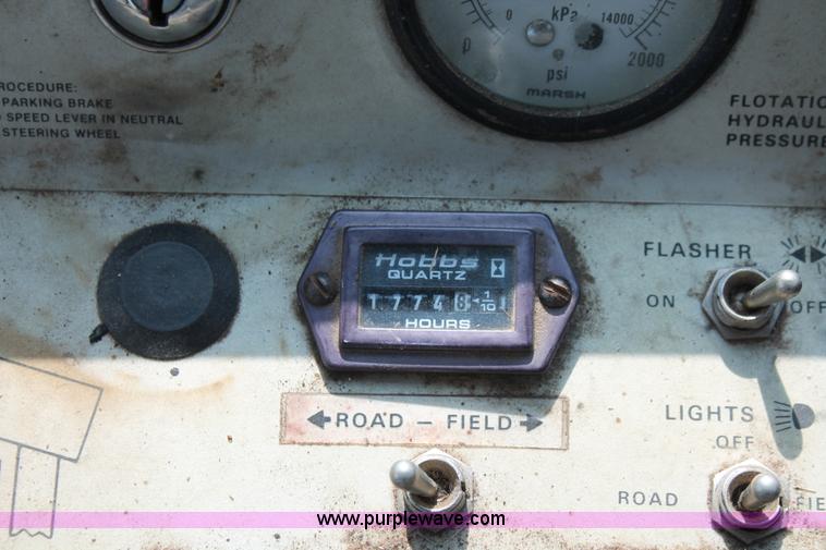 image for item H5820 1989 Case IH 8840 self-propelled windrower