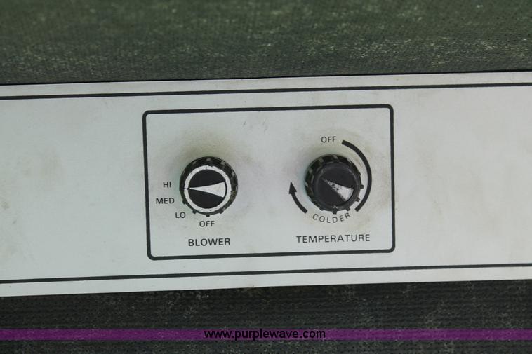 image for item H5820 1989 Case IH 8840 self-propelled windrower