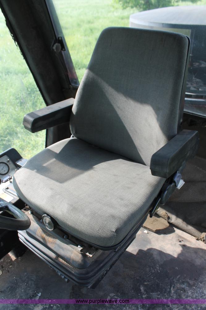 image for item H5820 1989 Case IH 8840 self-propelled windrower