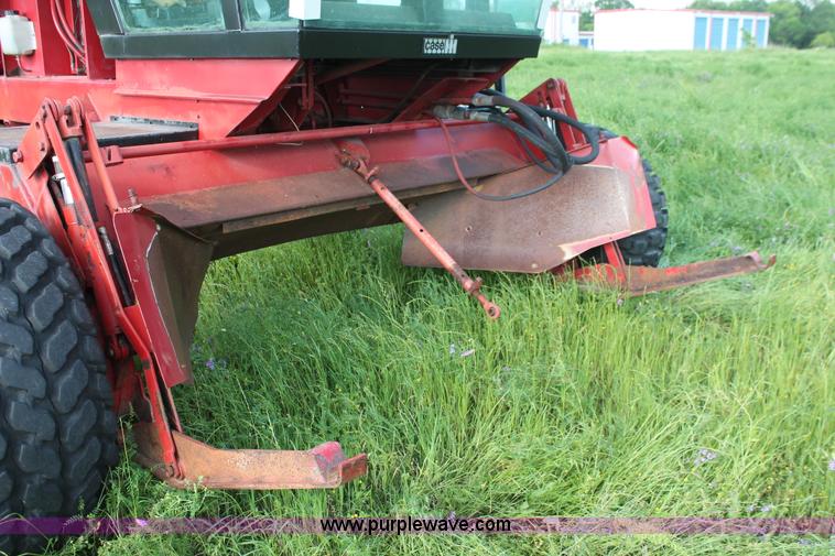 image for item H5820 1989 Case IH 8840 self-propelled windrower