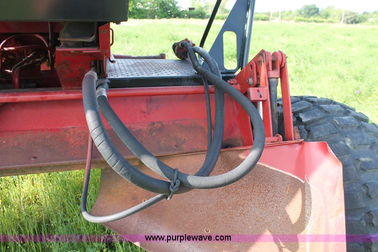 image for item H5820 1989 Case IH 8840 self-propelled windrower