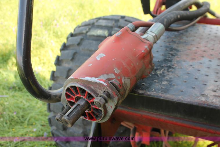 image for item H5820 1989 Case IH 8840 self-propelled windrower