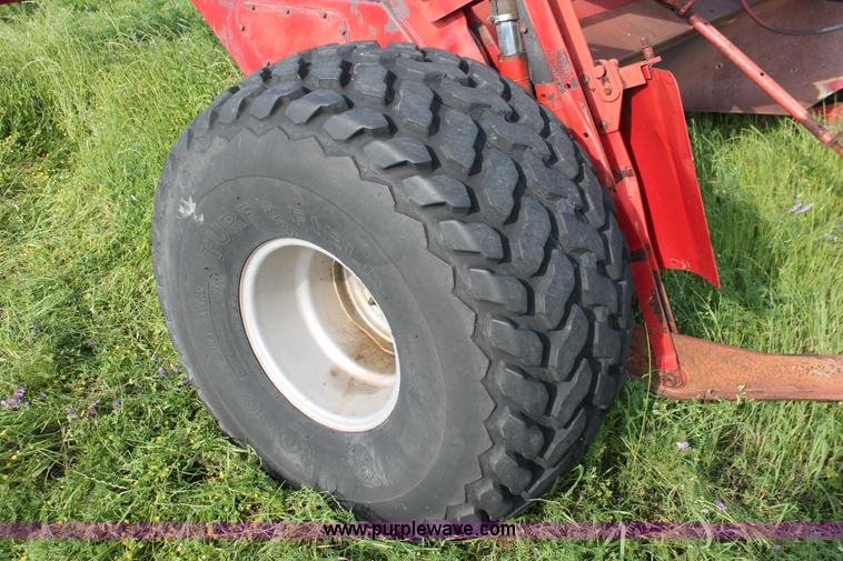 image for item H5820 1989 Case IH 8840 self-propelled windrower