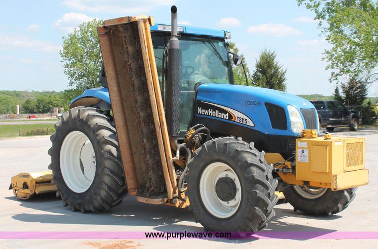 image for item H5821 2005 New Holland TS115A MFWD tractor