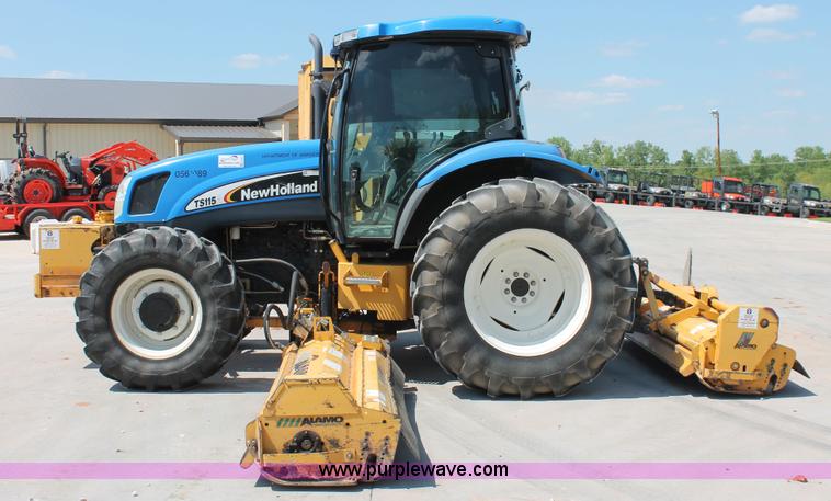 image for item H5821 2005 New Holland TS115A MFWD tractor