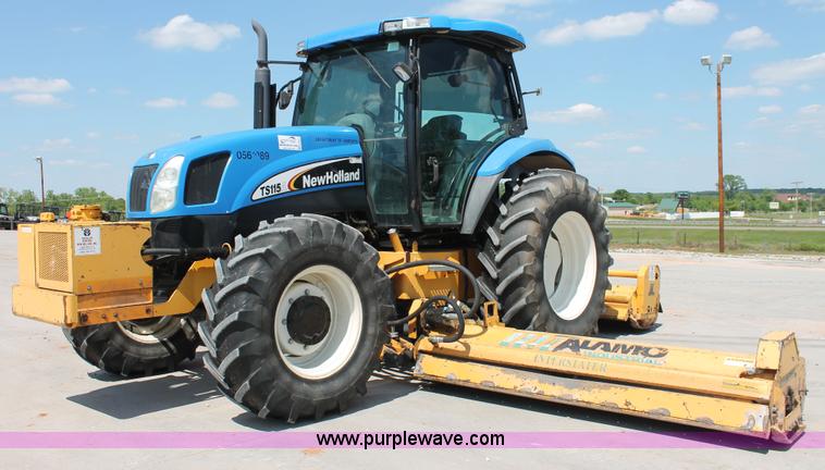 image for item H5821 2005 New Holland TS115A MFWD tractor