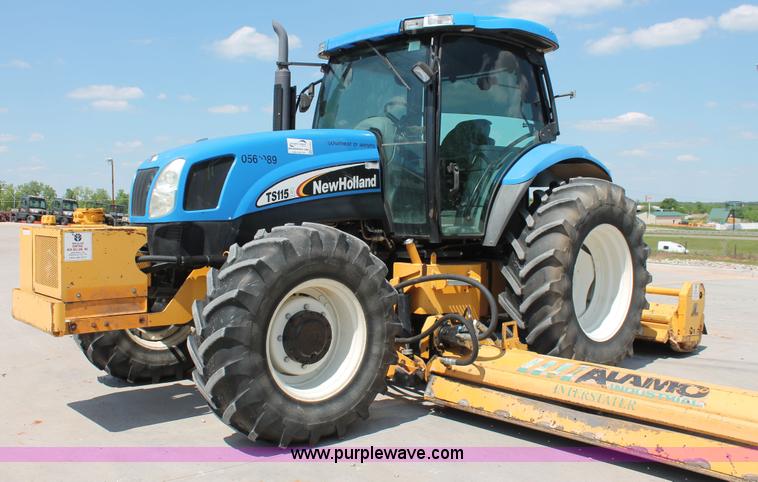 image for item H5821 2005 New Holland TS115A MFWD tractor