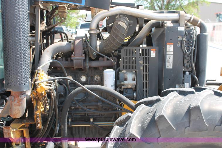 image for item H5821 2005 New Holland TS115A MFWD tractor