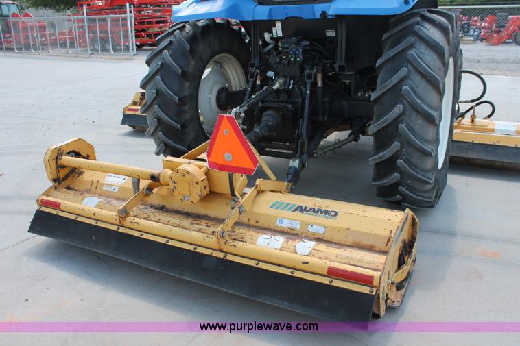 image for item H5821 2005 New Holland TS115A MFWD tractor