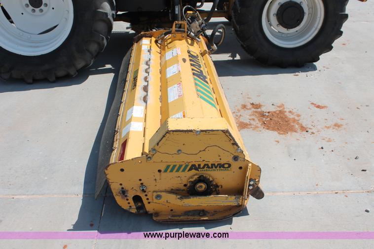 image for item H5821 2005 New Holland TS115A MFWD tractor