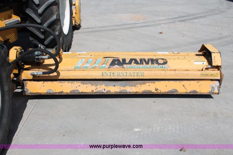 image for item H5821 2005 New Holland TS115A MFWD tractor