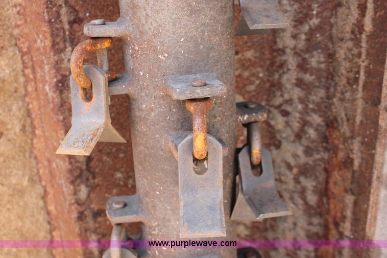 image for item H5821 2005 New Holland TS115A MFWD tractor