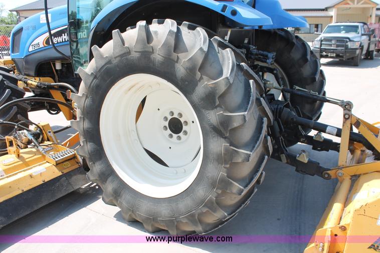 image for item H5821 2005 New Holland TS115A MFWD tractor