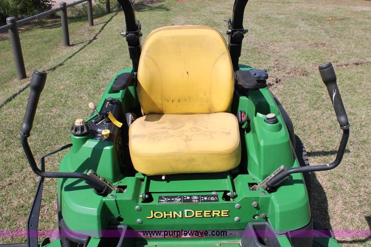 image for item H5822 2012 John Deere Z960A Z-Trak lawn mower