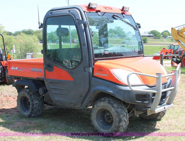 image for item H5823 2008 Kubota RTV1100 UTV