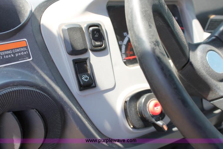 image for item H5823 2008 Kubota RTV1100 UTV