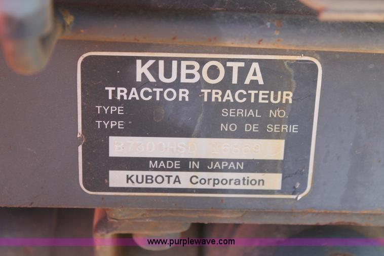 image for item H5827 1998 Kubota B7300 MFWD tractor