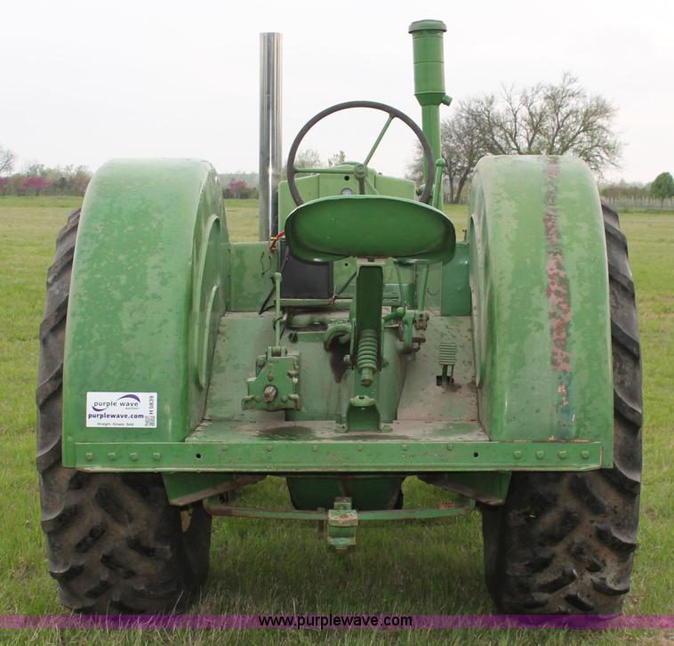 image for item H5839 John Deere D tractor