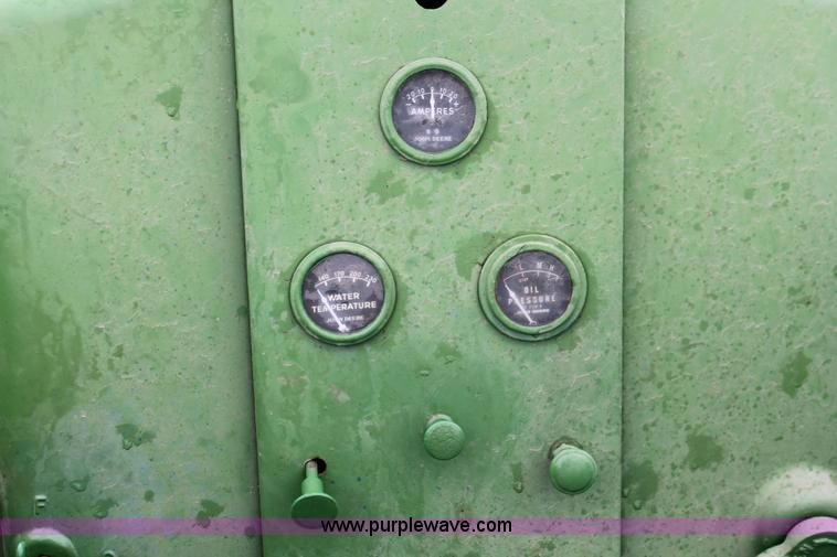 image for item H5839 John Deere D tractor