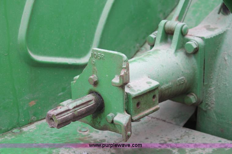 image for item H5839 John Deere D tractor