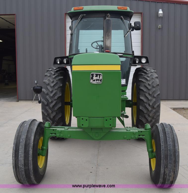 image for item H8585 1980 John Deere 4240 tractor