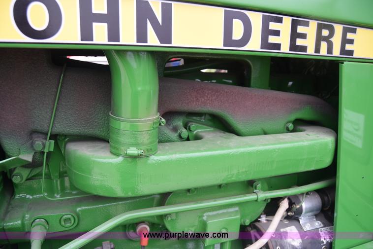 image for item H8585 1980 John Deere 4240 tractor