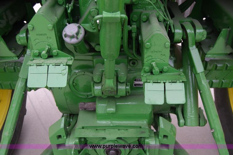 image for item H8585 1980 John Deere 4240 tractor