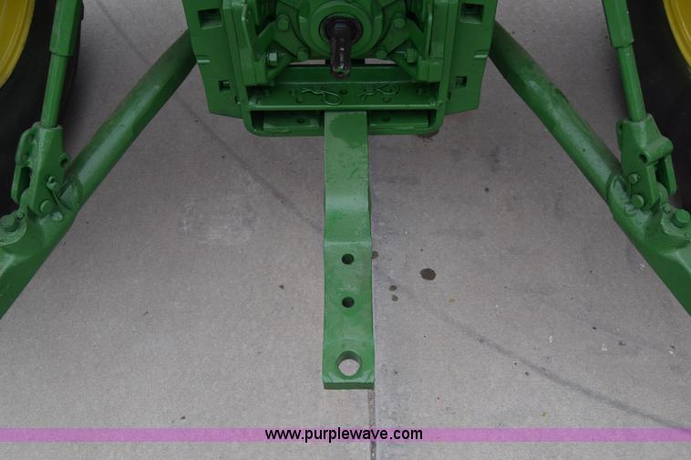 image for item H8585 1980 John Deere 4240 tractor