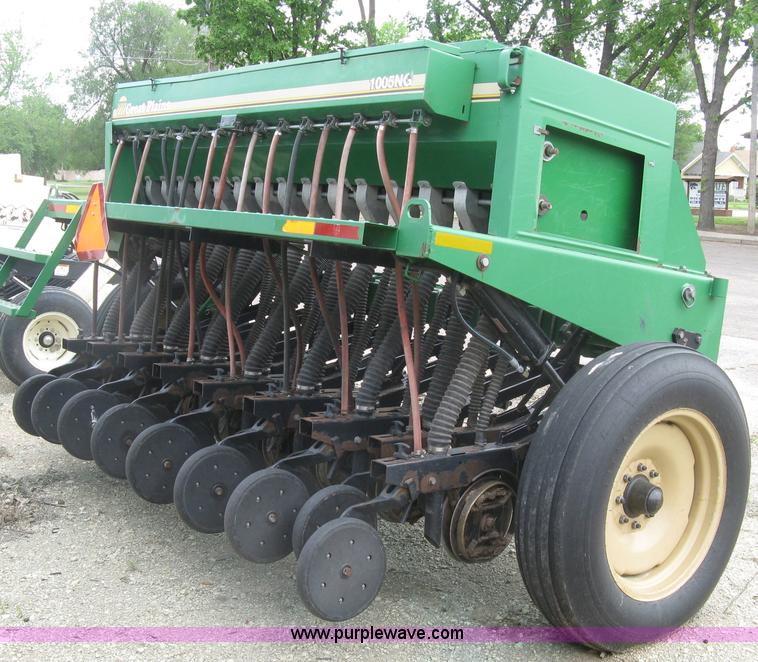 image for item H8592 2001 Great Plains 1005NG no-till drill