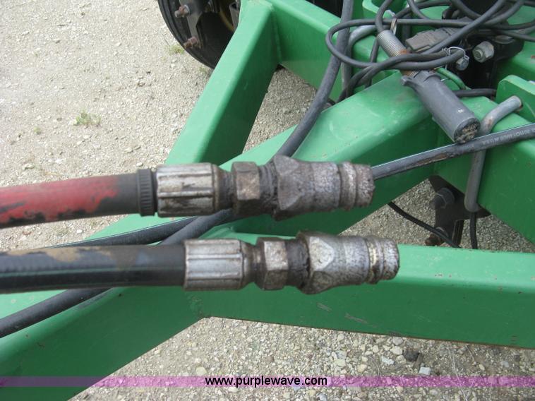 image for item H8592 2001 Great Plains 1005NG no-till drill