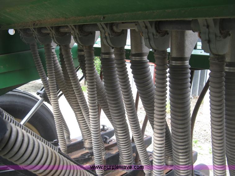 image for item H8592 2001 Great Plains 1005NG no-till drill