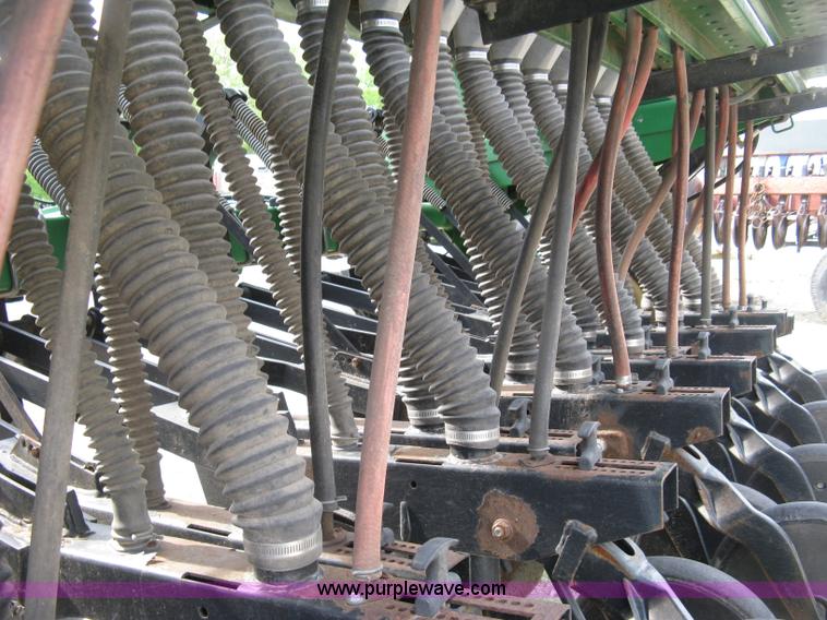 image for item H8592 2001 Great Plains 1005NG no-till drill