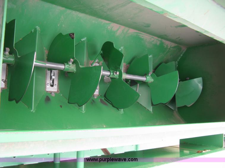 image for item H8592 2001 Great Plains 1005NG no-till drill