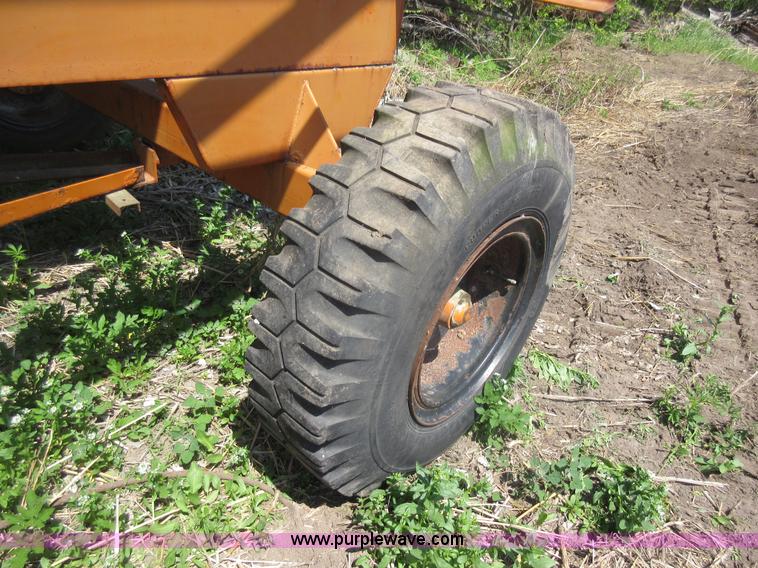 image for item I4592 Richardton multi-purpose side dump wagon