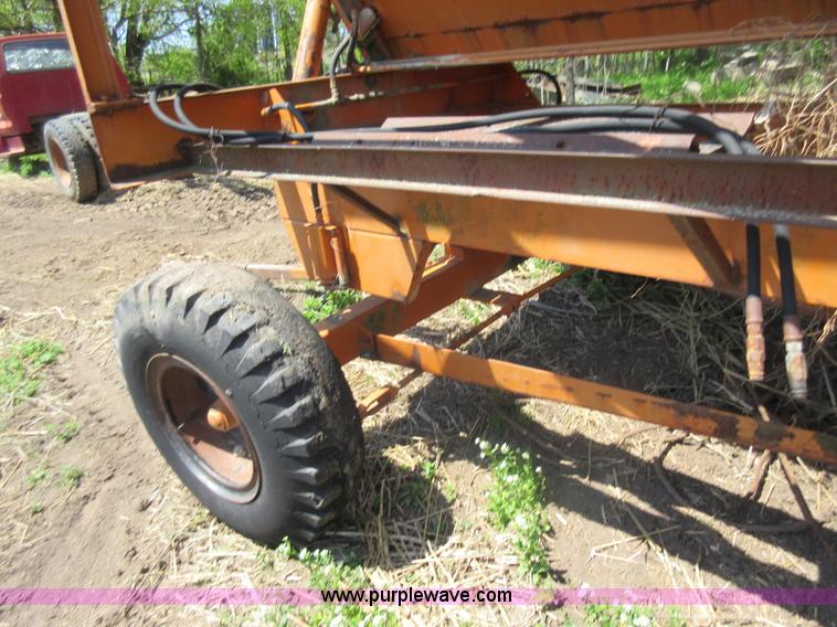 image for item I4592 Richardton multi-purpose side dump wagon