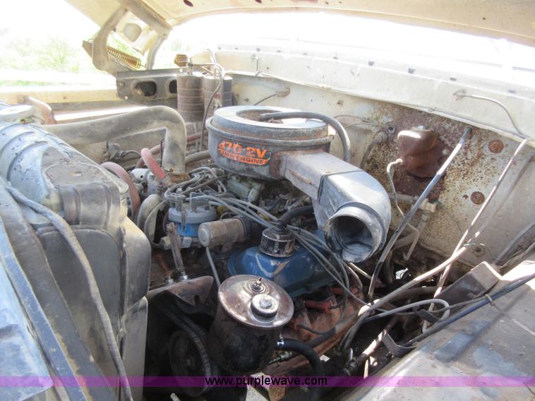 image for item I4594 1979 Ford F600 grain truck