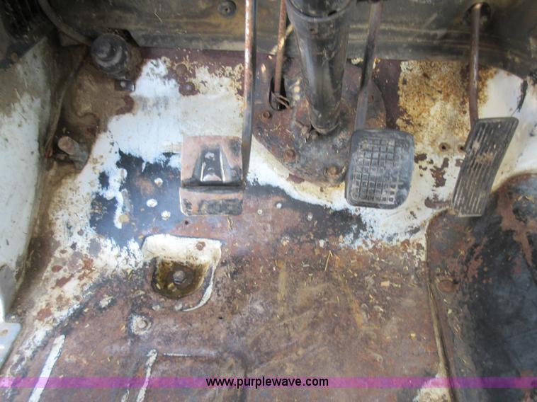 image for item I4594 1979 Ford F600 grain truck