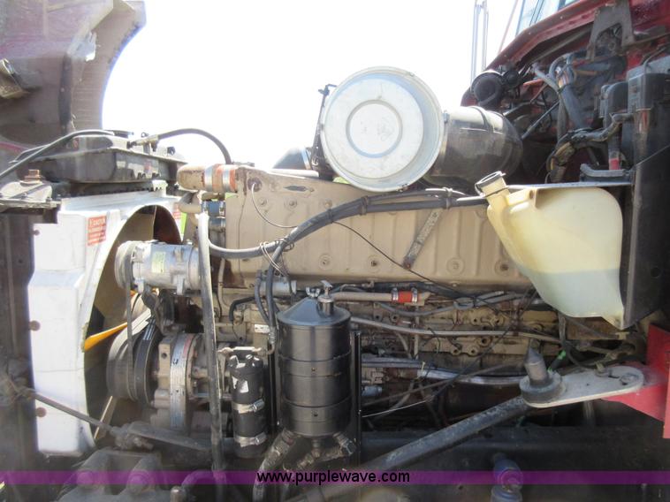 image for item I4596 1988 Kenworth T600 grain truck