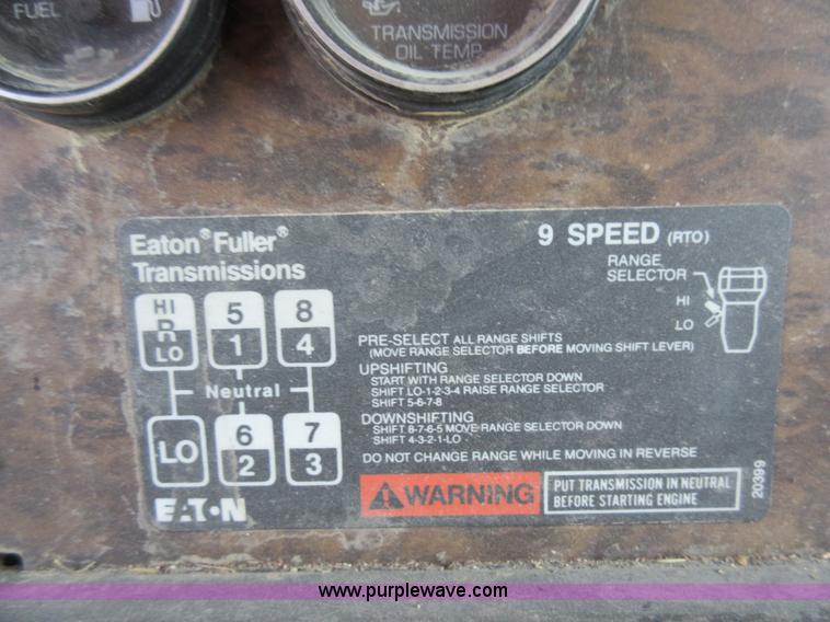 image for item I4596 1988 Kenworth T600 grain truck