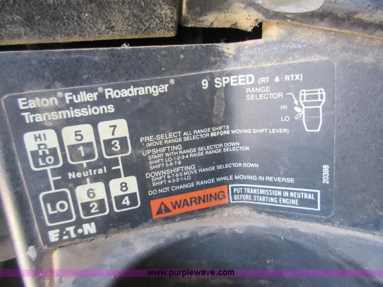 image for item I4597 1991 Freightliner FLD120SD grain truck