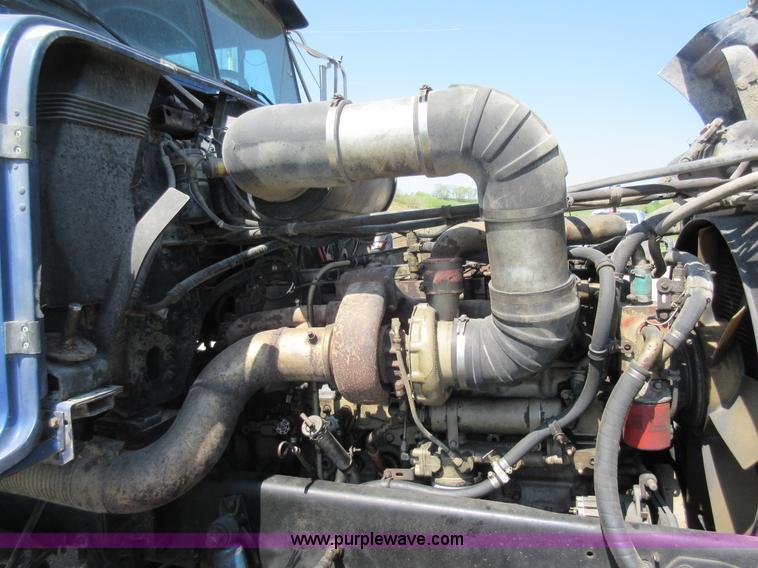 image for item I4597 1991 Freightliner FLD120SD grain truck