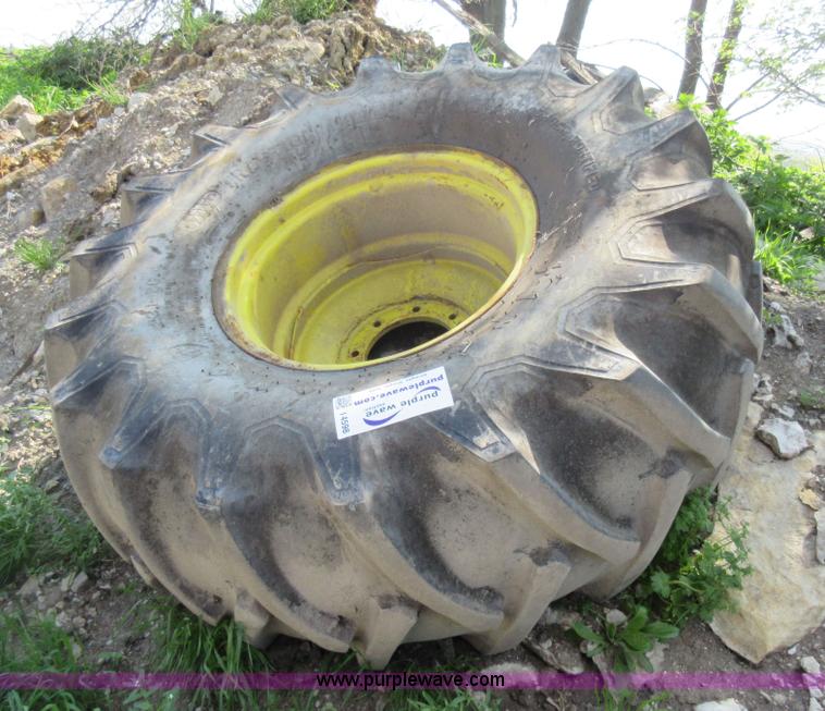 image for item I4598 Firestone 23.1-25 tires