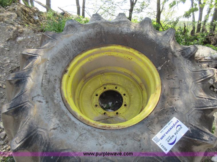 image for item I4598 Firestone 23.1-25 tires