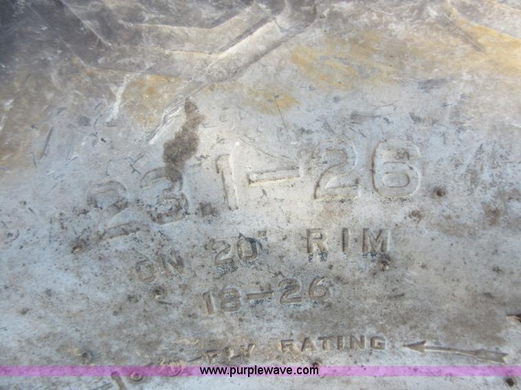 image for item I4598 Firestone 23.1-25 tires